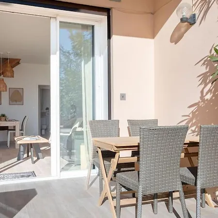 Duplex By Halldis ماندوليو لا نابول
