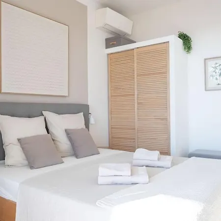 Apartment Duplex By Halldis
